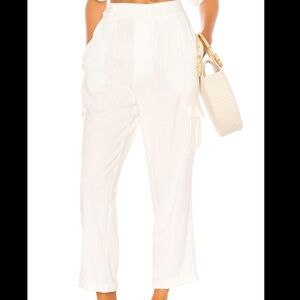 Shaycation X revolve jasmin pant in white size XS